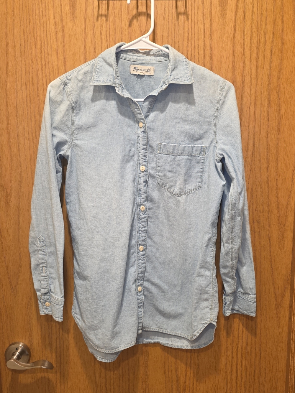 Madewell Light Blue Women's Chambray Button-Down Shirt